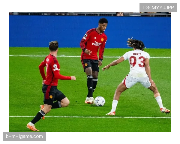 拉什福德比赛风格转型，逐步执掌曼联核心，表现亮眼引领球队前行