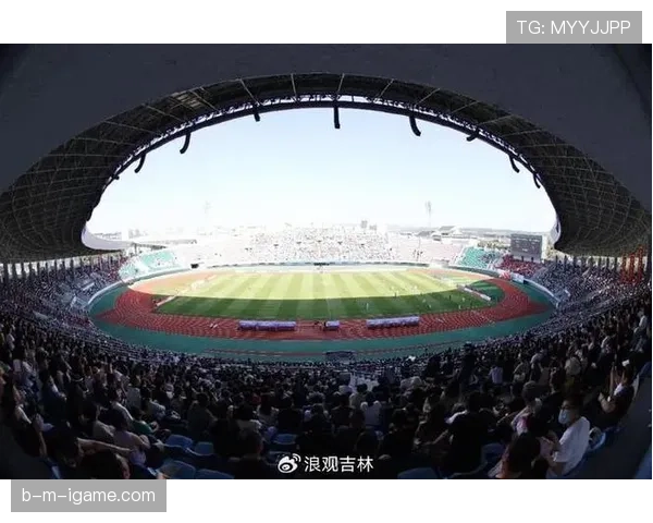 新球场盛大揭幕：现代设计融合历史传承，打造足球迷梦想殿堂