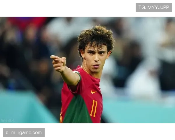 菲利克斯睡醒状态和比赛完全两个人，估计家里都是度假模式吧？